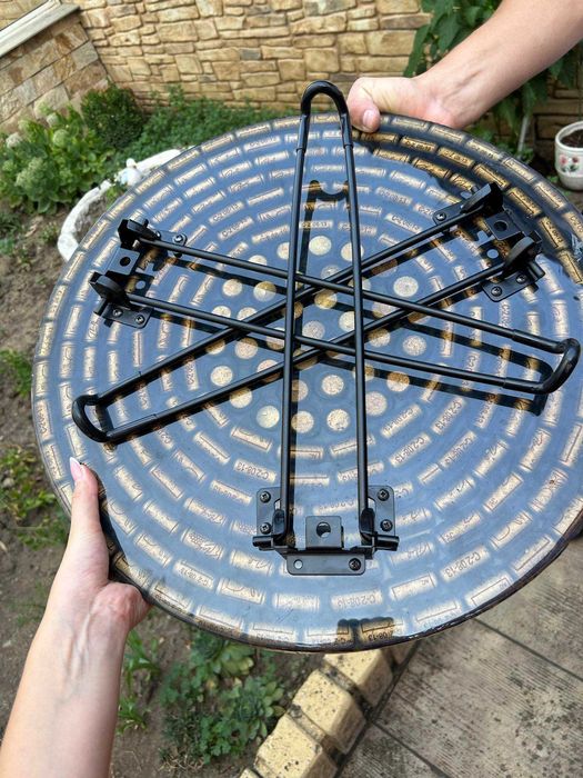 Сгъваема Маса от Епоксидна смола с коркови тапи