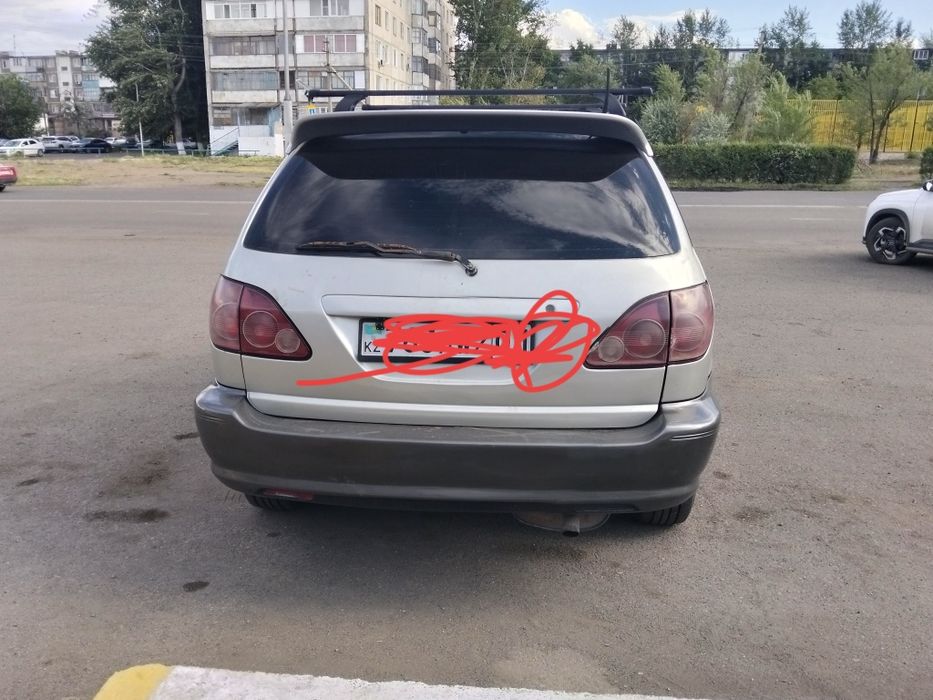 Тайота хариер 300