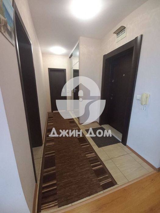Тристаен апартамент в к-с „Вияна“, гр. Несебър