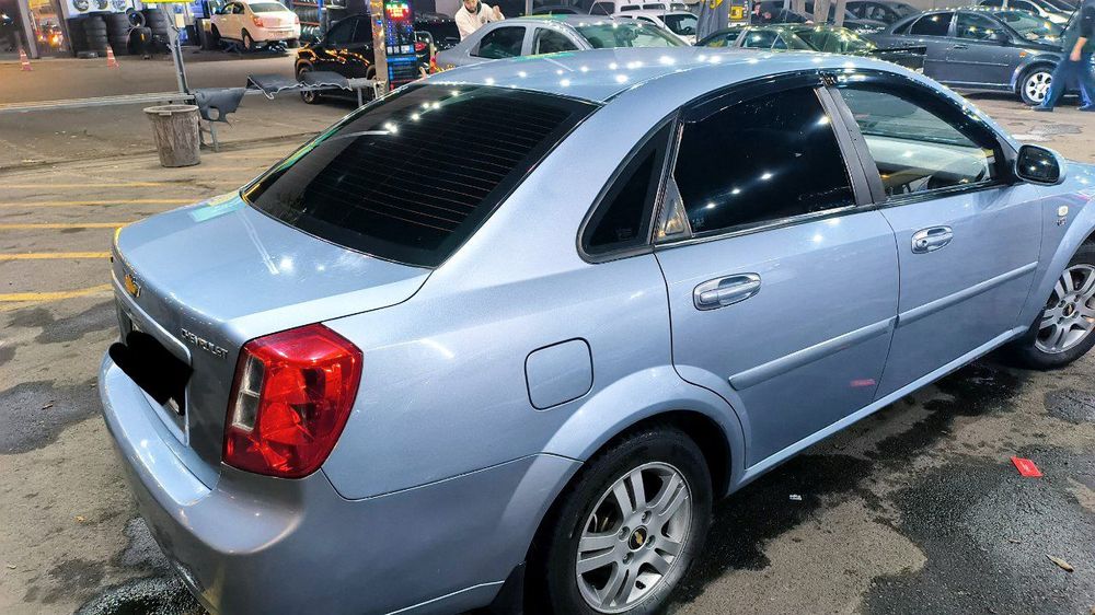 Продам лассети 1.8