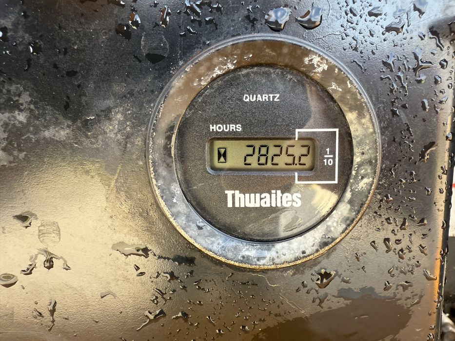 De vanzare sau da inchiriat dumper cu cuva rotative 3 tone