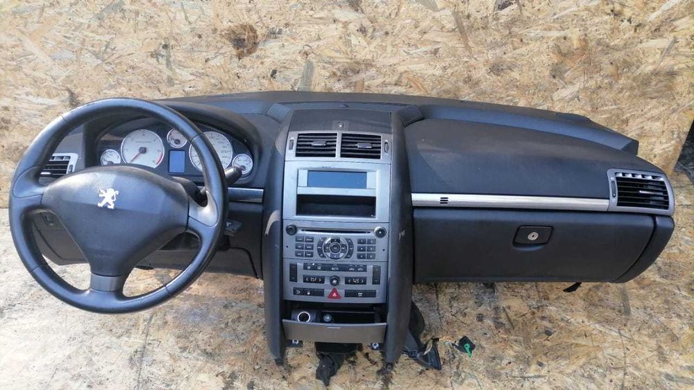 Панель приборов (торпеда) Peugeot 206/407 (Пежо) в сборе,привозная