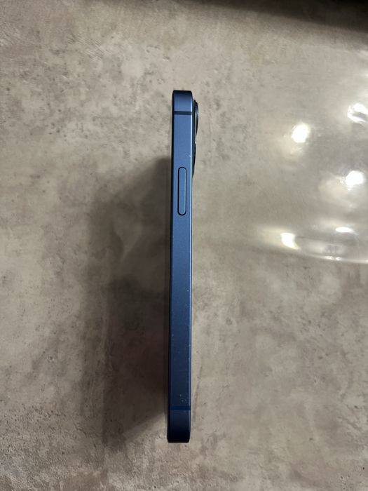 Продам айфон 13mini