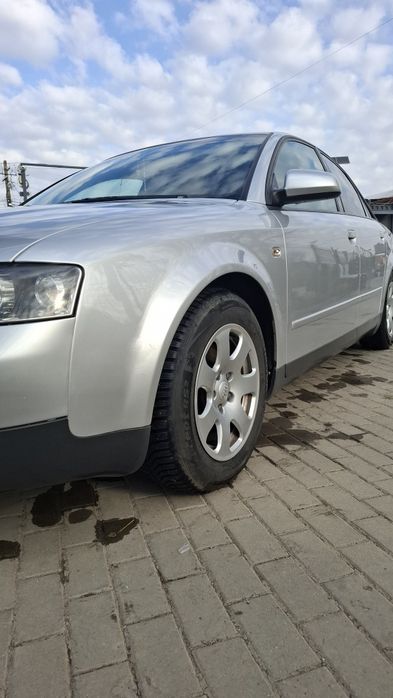 AUDI A4 0 — imagine 5