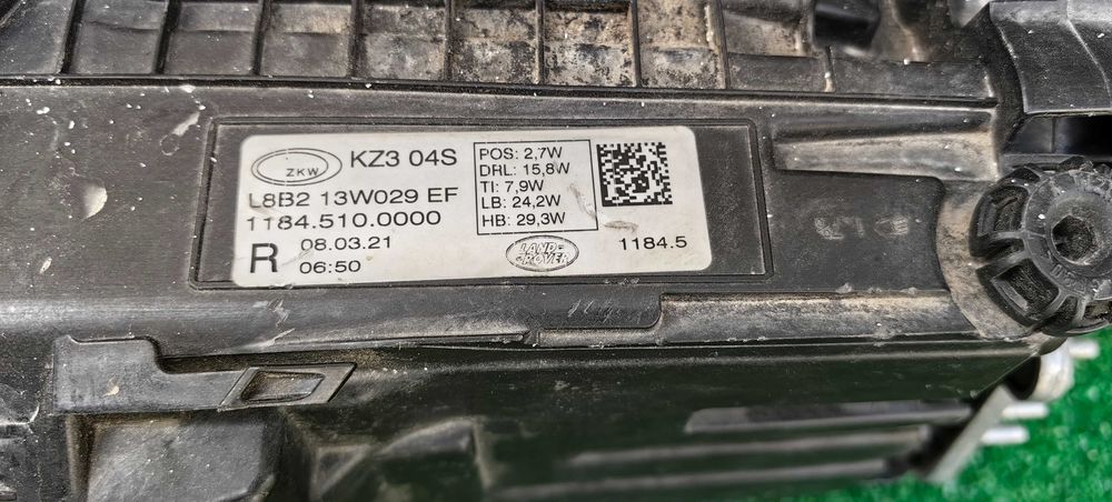 Десен фар Land Rover Defender Full LED / Ленд Ровър Дифендър