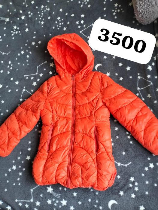 Продам куртки на девочку осень и зима