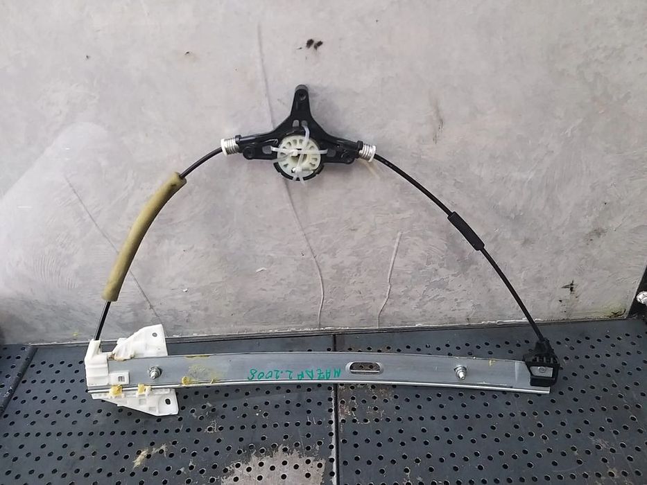 Macara geam electric dreapta fata mazda 2