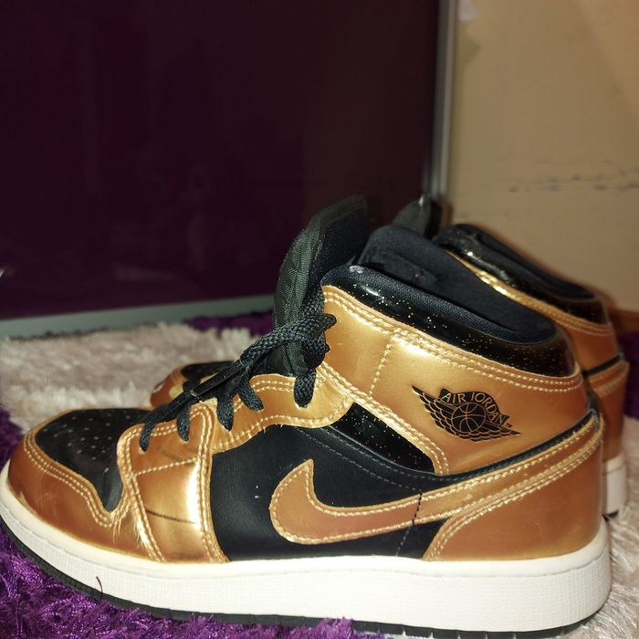 Adidasi Air jordan