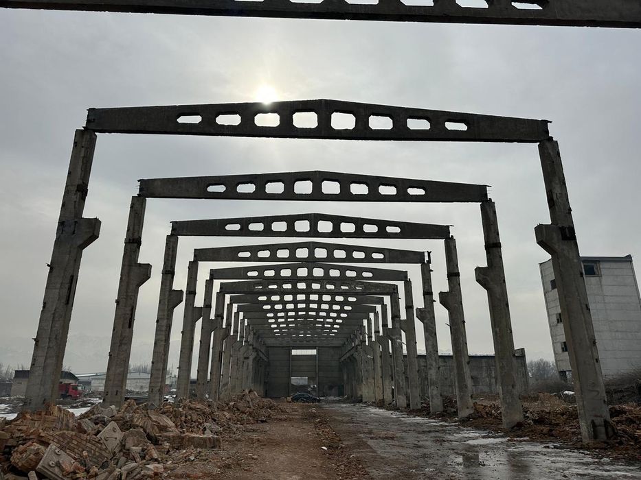 Колонны с консолями