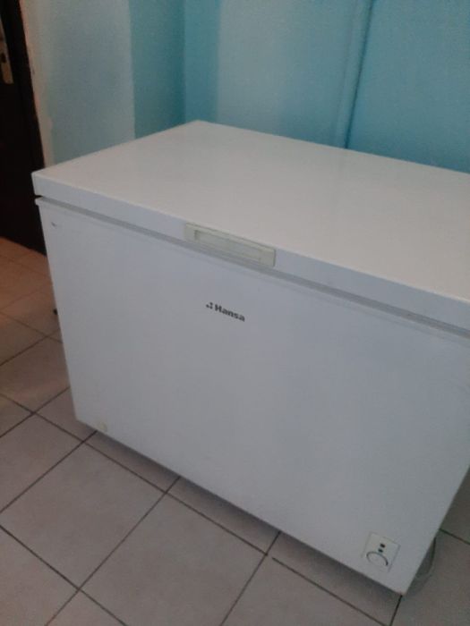 Продам морозильную камеру