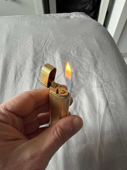 Запалка Cartier позлатена