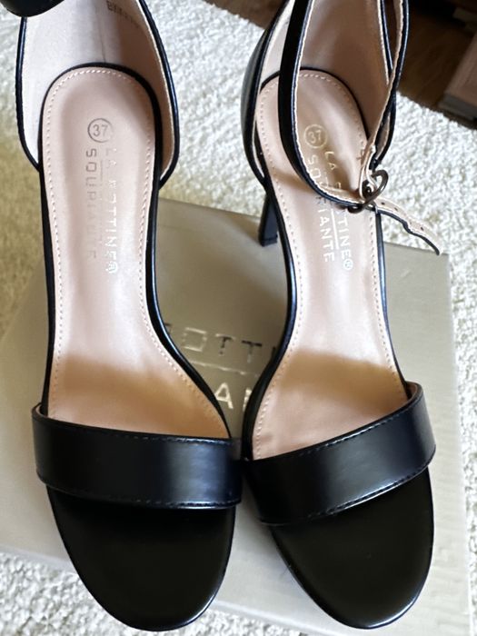 Босоножки размер 37.