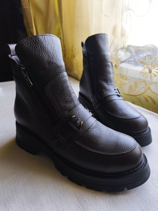 Зимние сапоги. Срочно. 15000