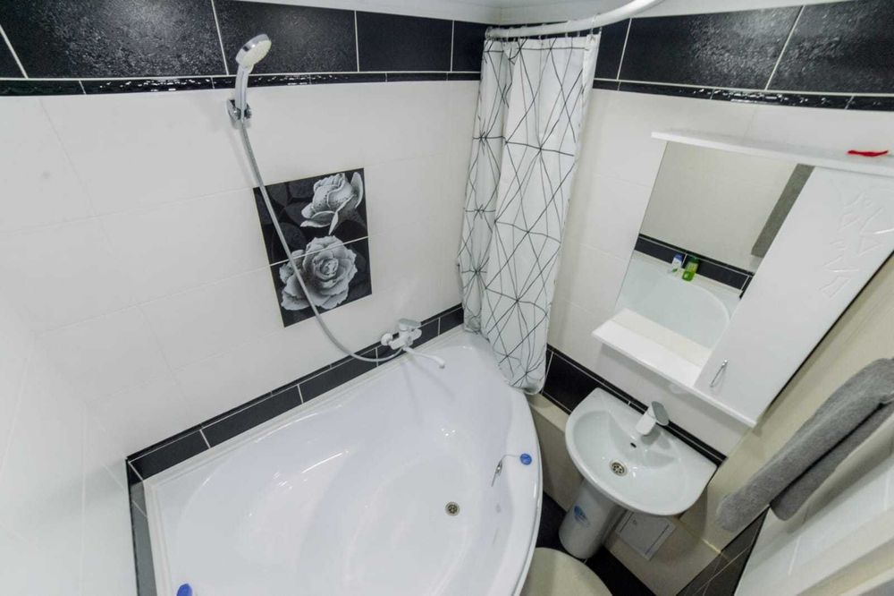 Сдам 2 комнатную квартиру посуточно