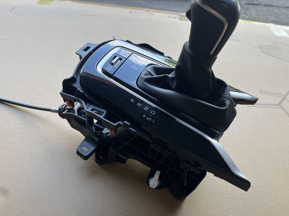 Selector viteze cutie automata Toyota Corolla E21