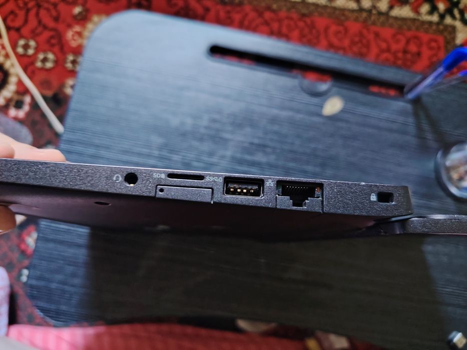Ноутбук Dell Latitude 5300