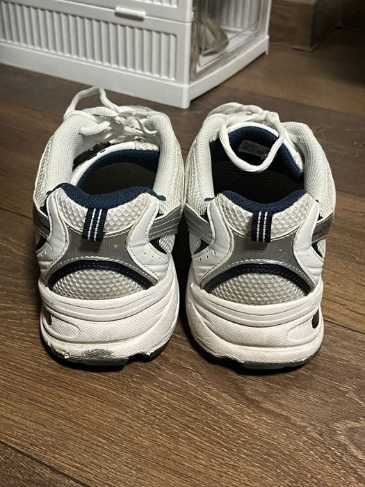 Обувки new balance 530