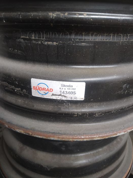 Диски на авто оригинал