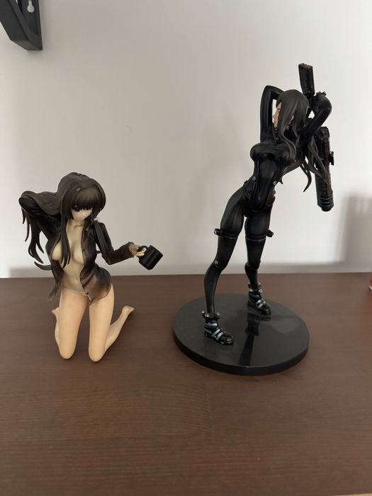 Guntz, Total eclipse две фигурки