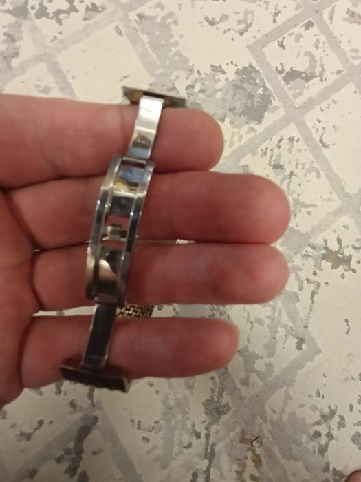 Продам наручные часы Романнсон