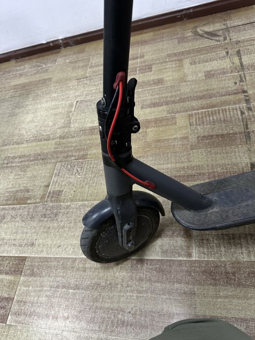 Продаю электросамокат