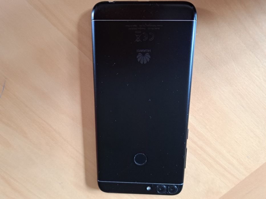 Телефон Huawei P smart 2017