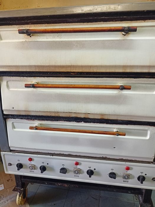 Оборудване за пекарна,вертикални хладилници,печки