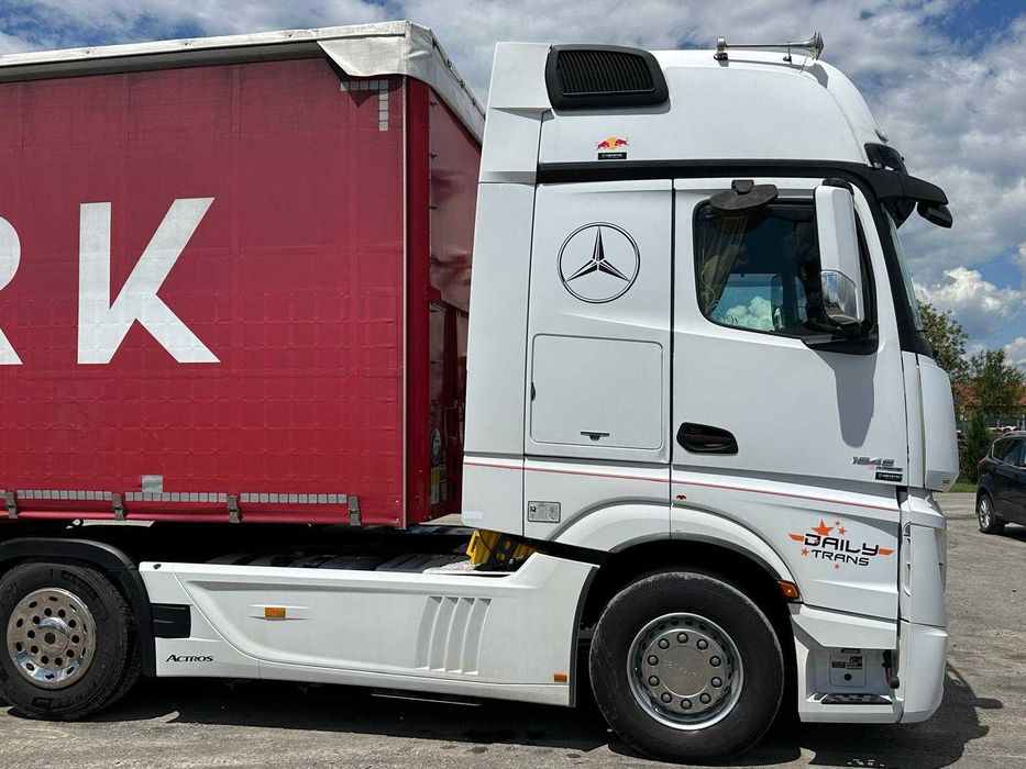Mercedes Actros standard