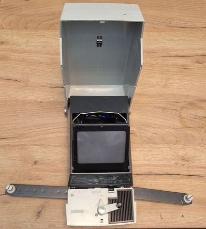 Aparat pt văzut filme cu incetinitorul