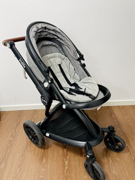 Коляска Kidilo в отличном состоянии