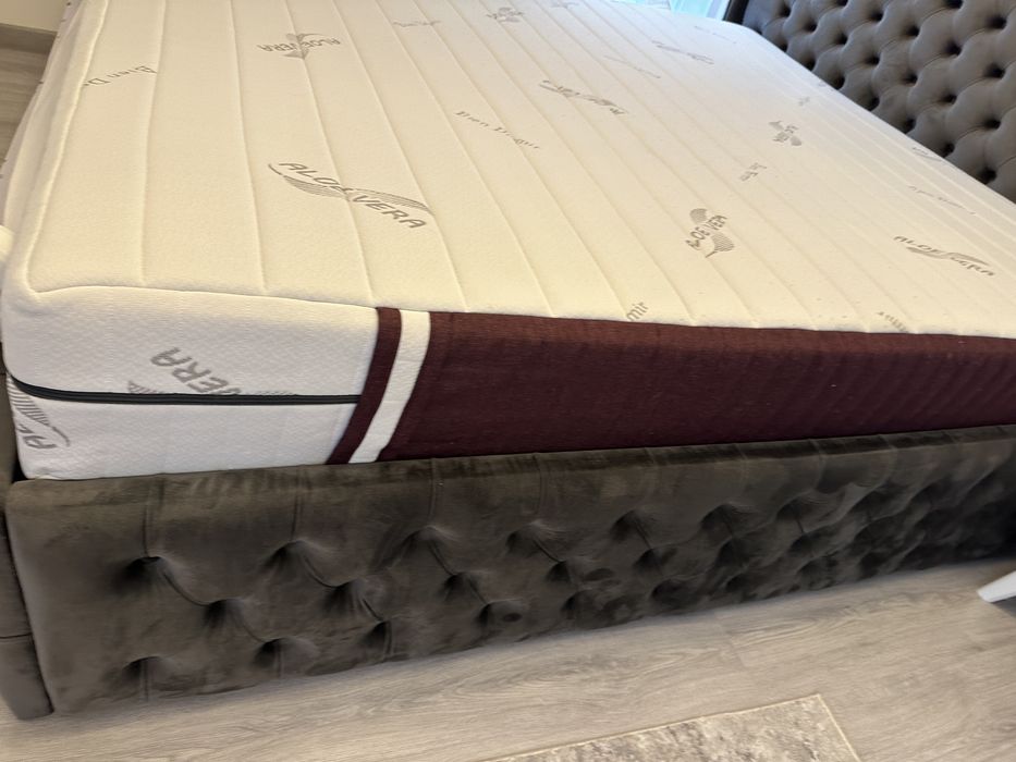 Pat tapitat Doha Luxury cu lada depozitare