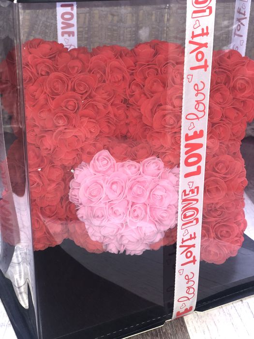 Ursuleti petale trandafir spuma