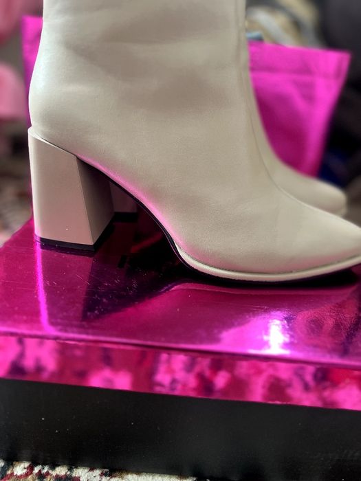 Qishki etik ayollar uchun