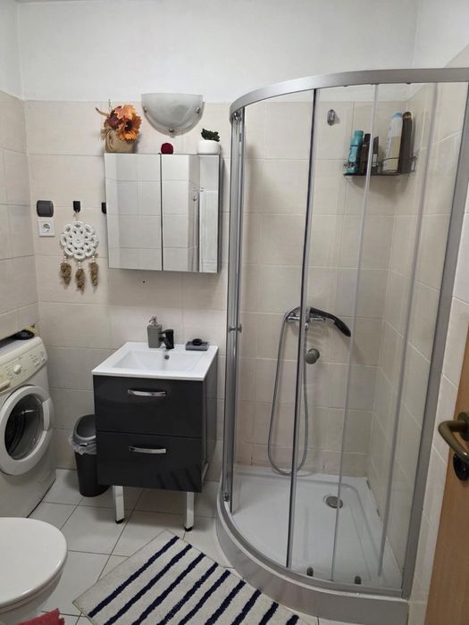 Ofer Apartament spre inchiriere