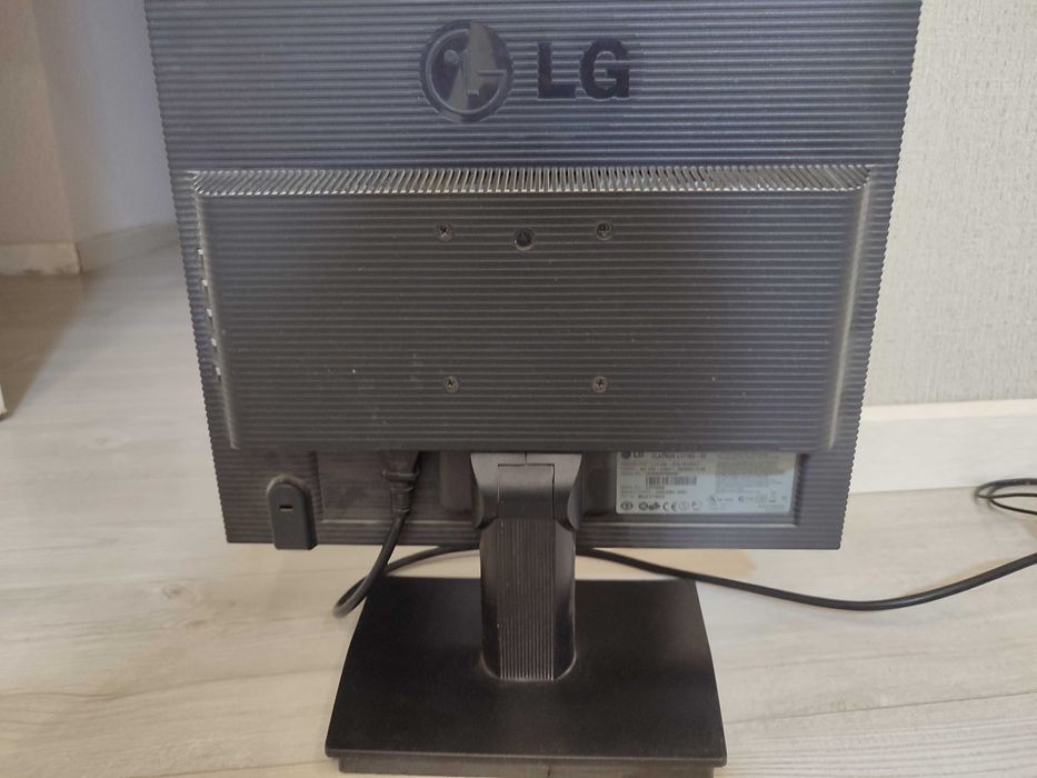 Продам Рабочий монитор от Lg