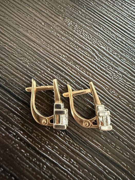 Серьги золотые(комбинированы с белым )