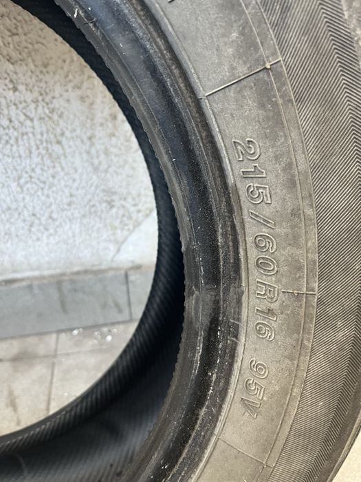 1 покрышка  215/60/16