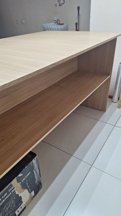 Продам стол бу..