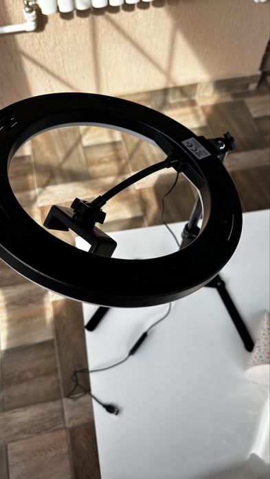 Trepied telefon cu lampa led