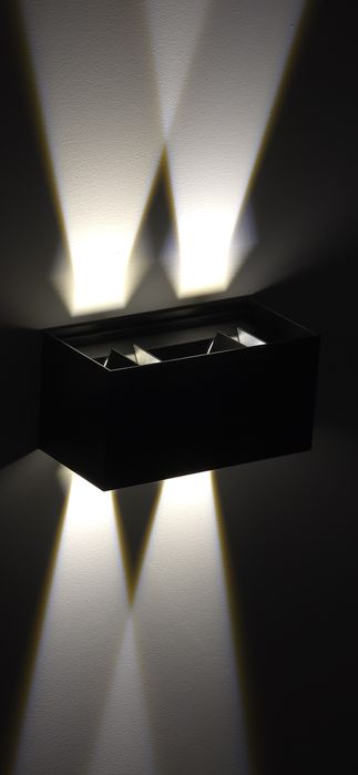 Aplica cu led si senzor prezenta