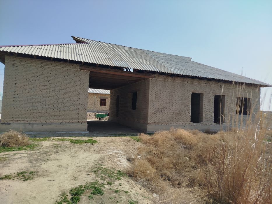 Olot tumanida uchaska sotiladi