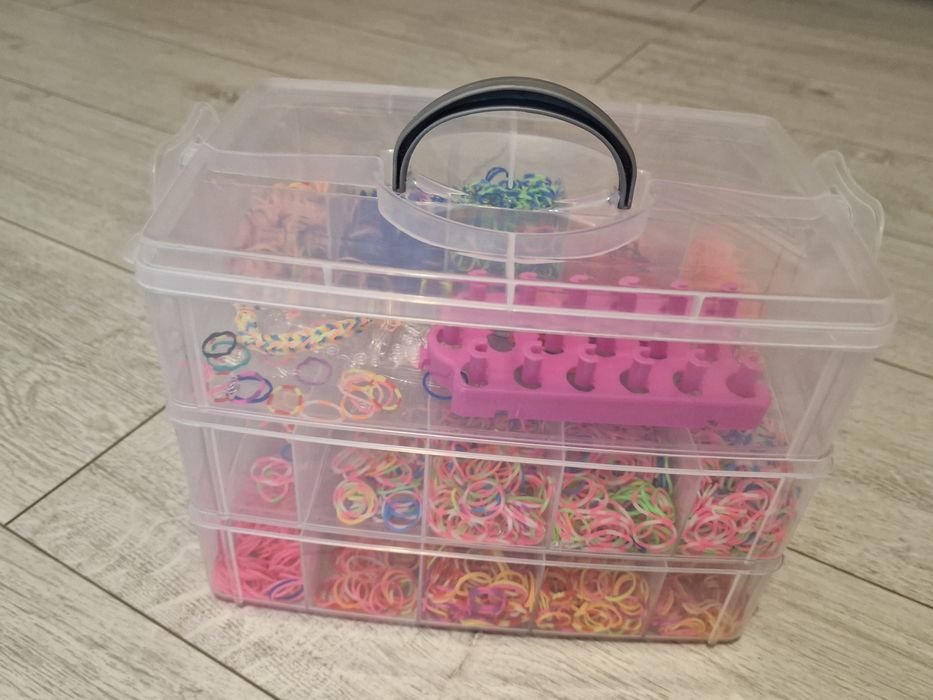 Set creativ de bratari cu 3 compartimente plus elemente de lucru