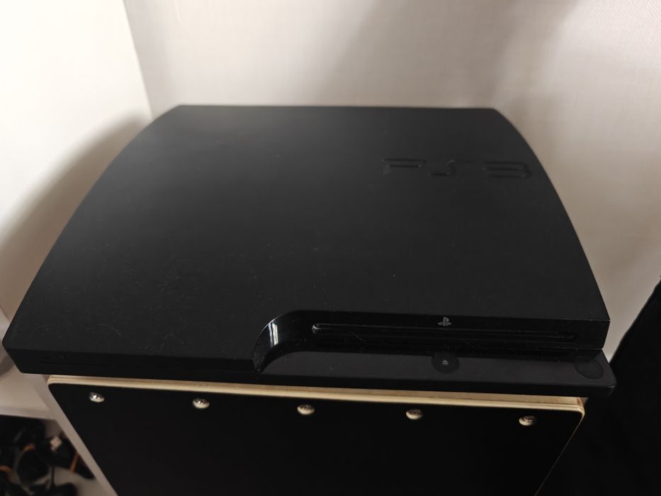 PS3 SLIM только тушка, прошита