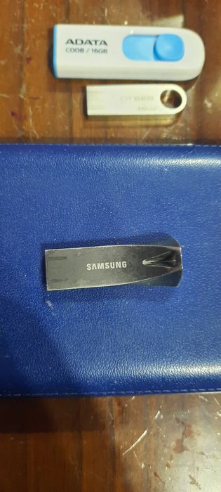 Флешка 128 гигабайт