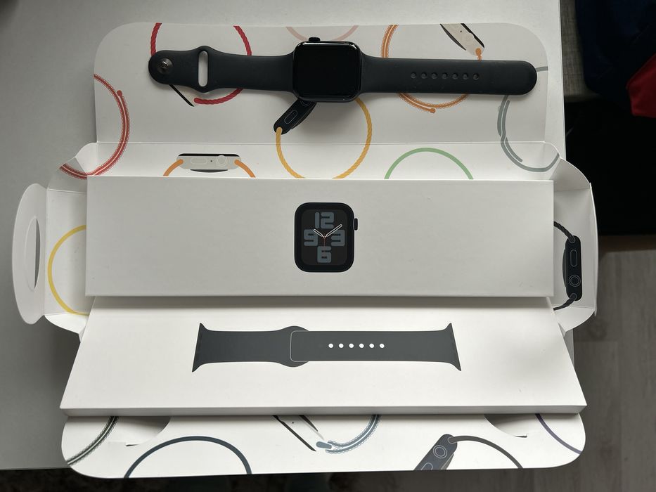 Часовник Apple Watch SE 2
