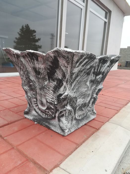 Бетонови саксии.