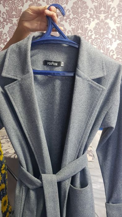 Продам легкое пальто