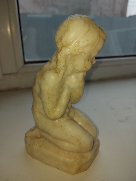 Статуя девочки раритет