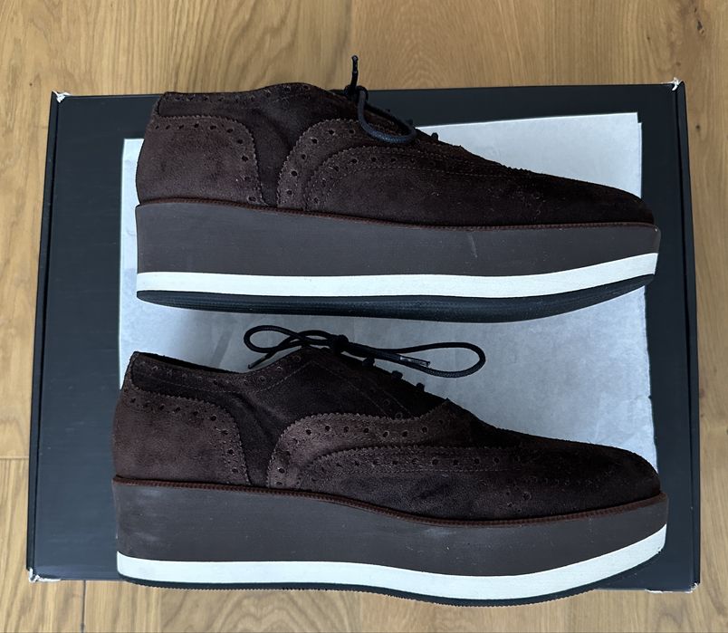 Лоуфъри от тъмно кафяв велур