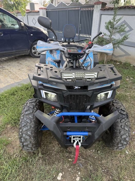 Vand atv de 250 cc cumparat de nou